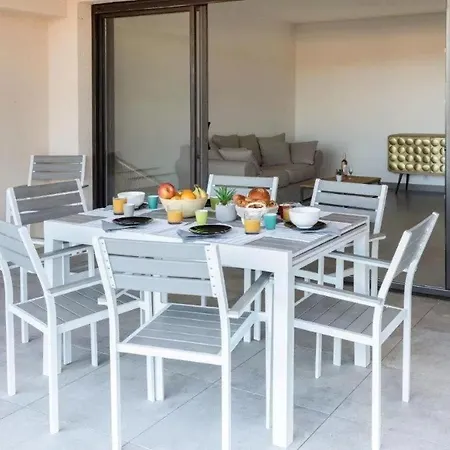 Solaneos Propose Magnifique T4 Neuf Sur Le Port Avec Piscine Chauffee Porto-Vecchio (Corsica)