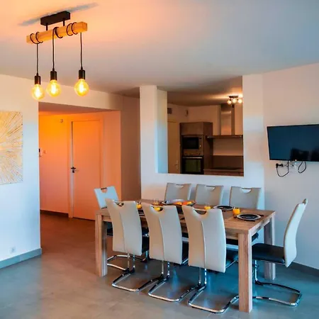 Solaneos Propose Magnifique T4 Neuf Sur Le Port Avec Piscine Chauffee Apartment