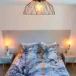 Appartement Solaneos Propose Magnifique T4 Neuf Sur Le Port Avec Piscine Chauffee Porto-Vecchio (Corsica)