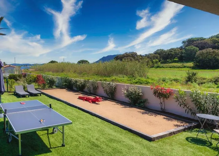 Apartment Solaneos Propose Magnifique T4 Neuf Sur Le Port Avec Piscine Chauffee