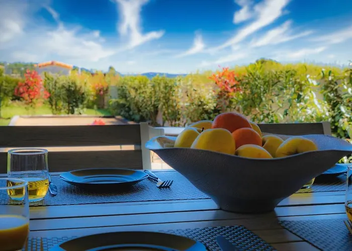 アパート Solaneos Propose Magnifique T4 Neuf Sur Le Port Avec Piscine Chauffee